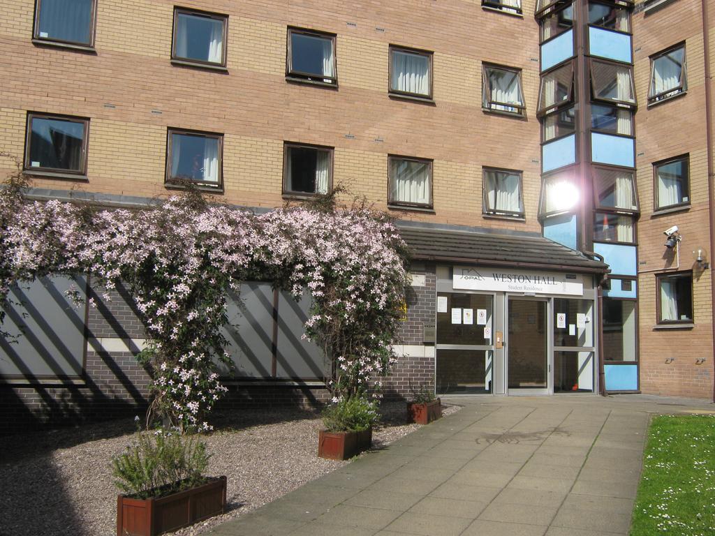 Weston Hall - Halls Of Residence - Manchester — Photos 2